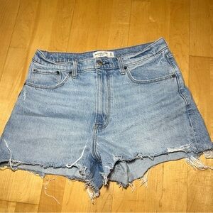 Abercrombie & Fitch High rise Mom Shorts Raw Hem